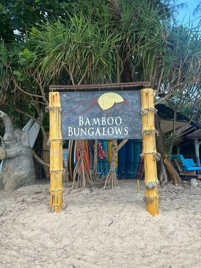Bamboo bungalow @เกาะพยาม