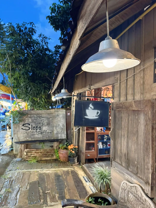 Slope coffee คาเฟ่บ้านไม้หลังน่ารักที่แพร่