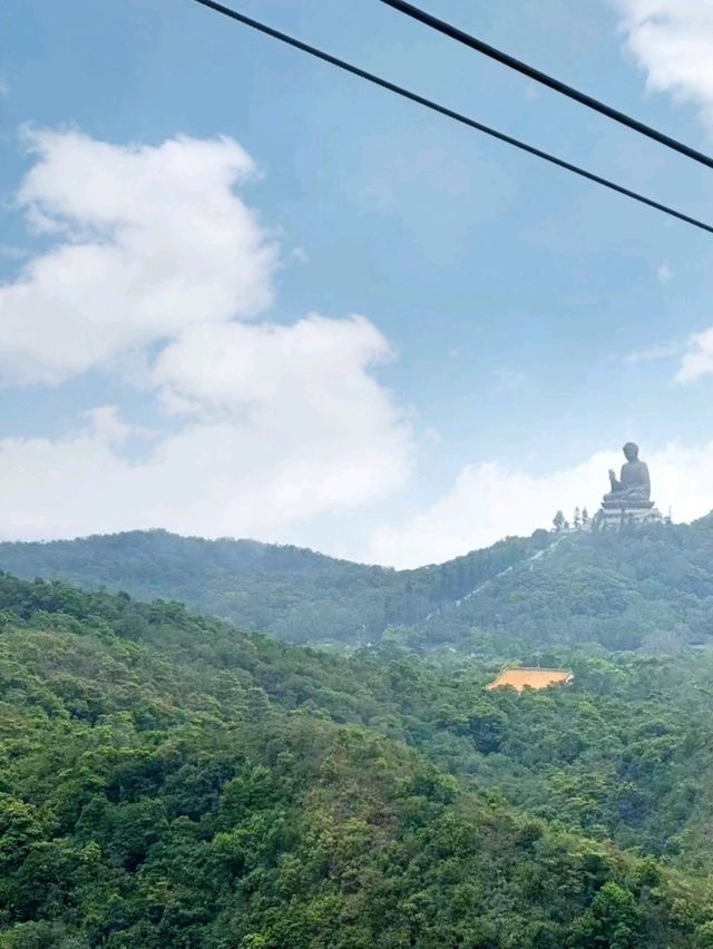 ขึ้นกระเช้านองปิงไปไหว้พระใหญ่ที่ฮ่องกง