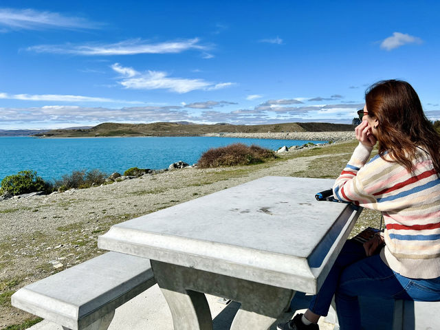 Lake Pukaki: Stunning Alpine Beauty Lake Pukaki: Stunning Alpine Beauty