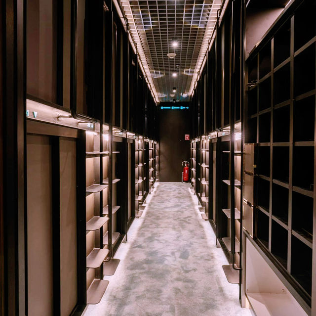 Your Ultimate Sepang Layover Hack: Capsule Transit KLIA2 Review 🚀🛌