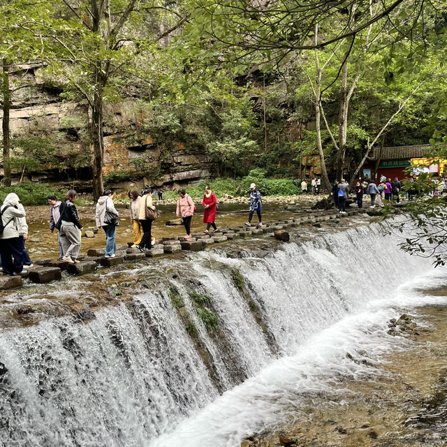 Zhangjiajie — A Landscape So Magnificent It Feels Almost Unreal (张家界) Zhangjiajie — A Landscape So Magnificent It Feels Almost Unreal (张家界)