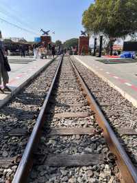 นั่งรถไฟเที่ยวเส้นทางรถไฟสายมรณะ จ.กาญจนบุรี