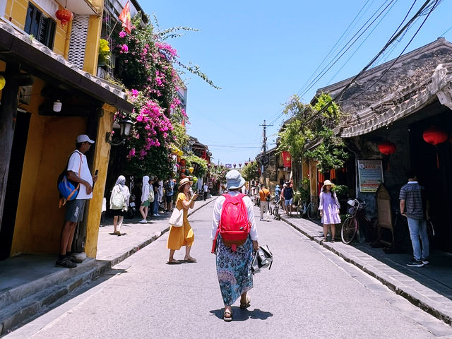 Hoi An: Yellow Walls Mood✨💛 Hoi An: Yellow Walls Mood✨💛