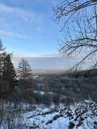 Winter Fun ❄️ Ski by Day, Soak by Night in a Snowy Mountain Retreat