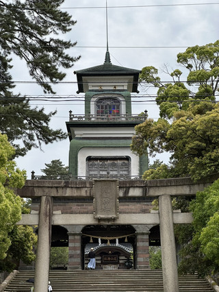 「中西合璧」的獨特氛圍：尾山神社。