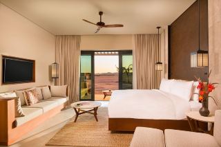 🌊✨ Escape the hustle and bustle and find peace at Alila Hinu Bay, a luxurious resort nestled amidst the pristine nature of Salalah. It boasts breathtaking views of the Arabian Sea, seamlessly blending with rocky mountains and the desert landscape. 🌅🏜️

This place offers a sense of tranquility and privacy, perfect for true relaxation. Whether you want to chill out to the sound of the waves 🌊 or enjoy dinner under the stars ✨, the atmosphere is romantic yet maintains Alila's signature understated luxury 💫

📍 Must-see spots nearby:
· Wadi Darbat 🌿 Waterfalls and lush greenery (especially beautiful during Khareef season!)
· Al Fizayah Beach 🏝️ A secluded beach with crystal-clear turquoise water, perfect for stunning photos.
· Mughsail Beach 🌊 A natural blowhole viewpoint with spectacular jets of water.
· Sumhuram Archaeological Park 🏛️ Ancient seaside ruins offering both stunning views and rich history.
· Jabal Samhan ⛰️ A scenic viewpoint overlooking a high mountain. Panoramic views await you.

💬 The overall feeling is a true "escape," like recharging yourself. 🧘♀️💙 If you're looking for a quiet place with stunning natural views and a peaceful atmosphere, I highly recommend this place.

#AlilaHinuBay #SalalahOman #LuxuryEscape #BeachVibes #HiddenGem #TravelOman #NatureLovers #RelaxingRelaxation #MillionDollarView #Getaway 🌴✨