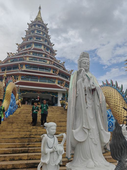 タイ最大の観音菩薩像があるワット・フアイプラーカン。 | Trip.com