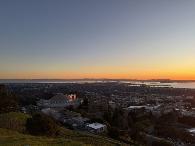 2025舊金山柏克萊大學最佳欣賞夕陽景點：Grizzly Peak Vista Point