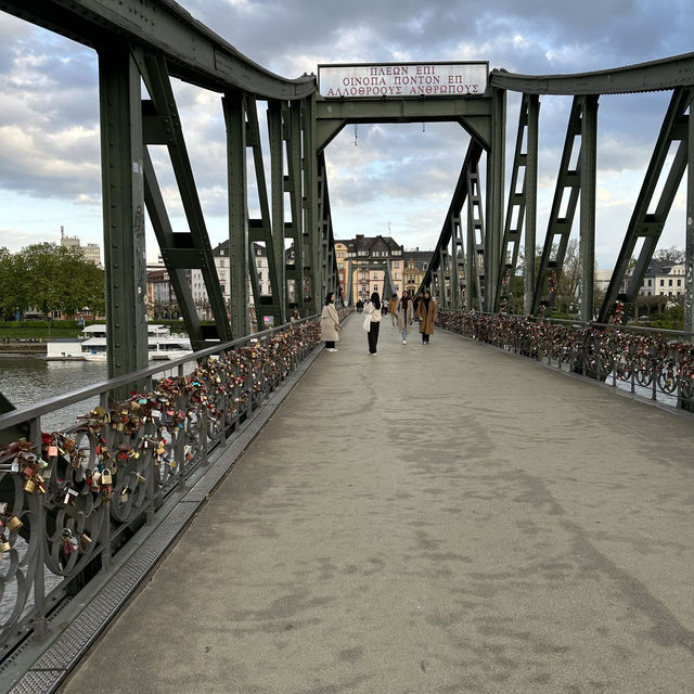 Gorgeous gothic looking bridge in Frankfurt