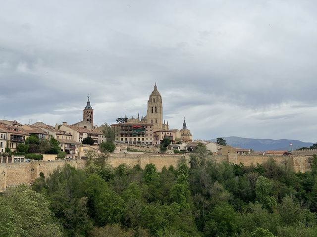 Segovia 探索古羅馬帝國的智慧與文化