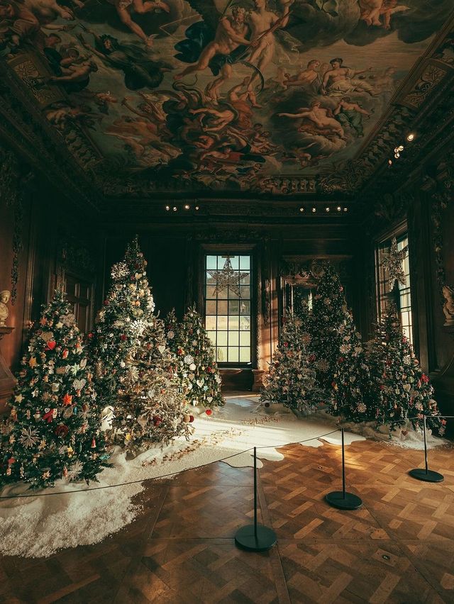  Chatsworth House