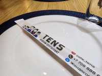 여행중이라면 빠질 수 없는 국뽕!! 한식당.. "TENS"
