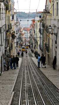 🚋 Adventure in Lisbon