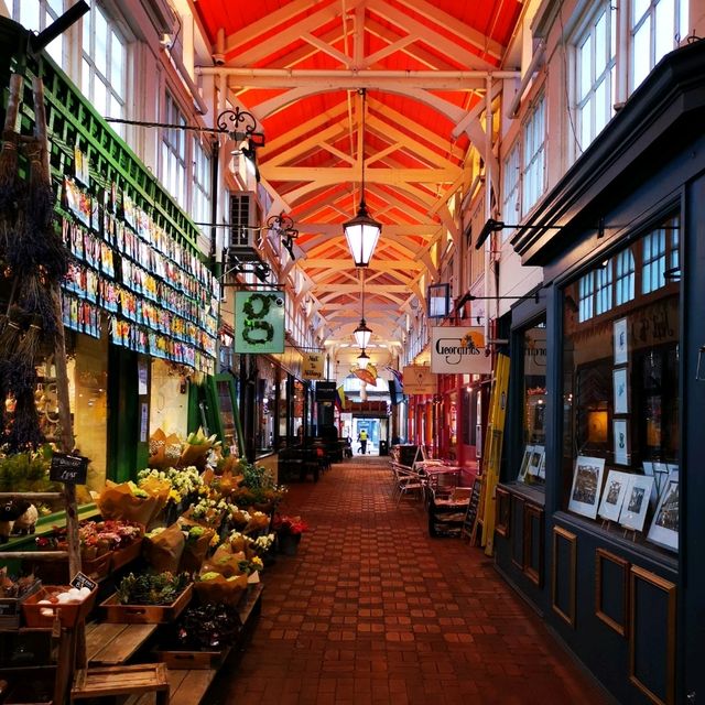 Oxford’s Retail Treasures: Exploring Markets and Malls