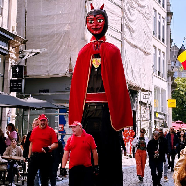 🎒🧭 Backpacker Essentials for Brussels — Budget Travel in Belgium’s Capital!