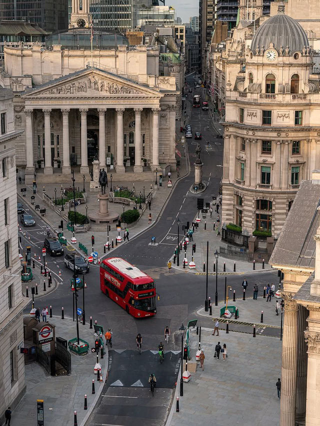 🎡 London – Where Royal Heritage Meets Modern Pulse