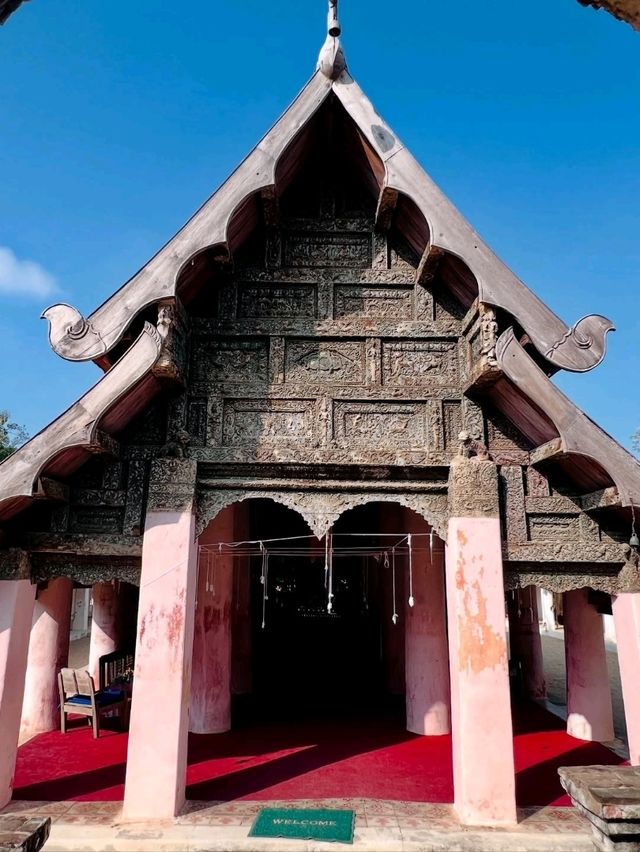 Wat Lai Hin Luang — Timeless Lanna Craftsmanship in Lampang