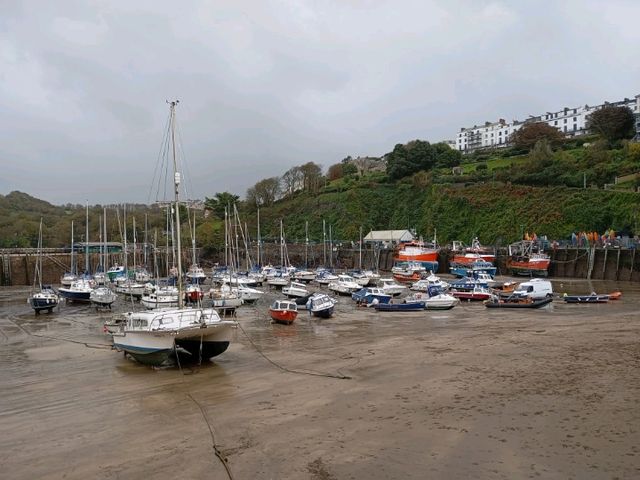 A walk around the harbour Ifracombe Devon 