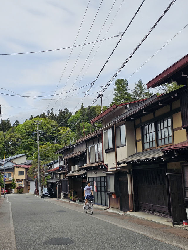 🏔️ Discover Japan's Most Enchanting Mountain Town: Your Ultimate Takayama Adventure Guide! 🍶