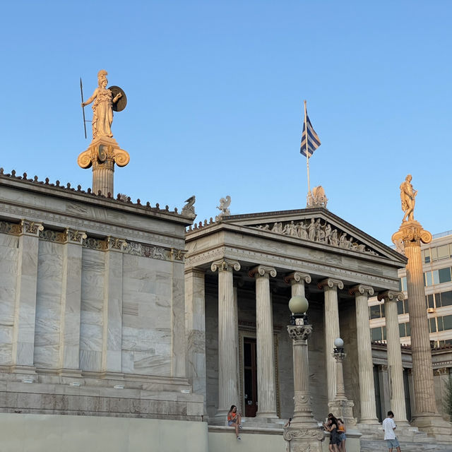 Athens on a Budget: History, Streets & Sunset Views