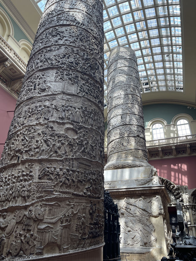V&A Museum ⭐️⭐️⭐️⭐️⭐️ An Inspiring Treasure Trove of Art and Design!