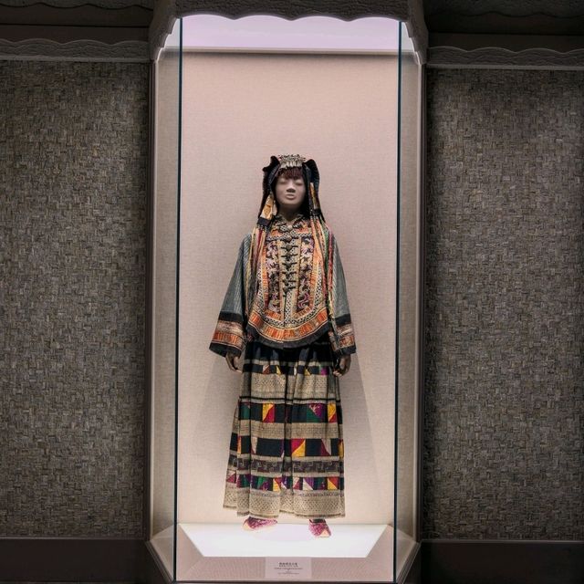 Chinese Minority Nationalities Art Gallery, Shanghai Museum 🎎🎨🌏