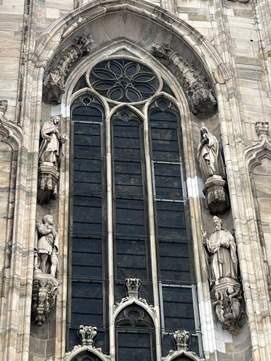 時を歩む芸術の精髄、ミラノ大聖堂（Duomo di Milano）ガイド。 | Trip.com