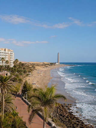 Maspalomas: Gran Canaria’s Natural Paradise You’ll Never Want to Leave