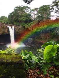 Must-visit hot spot in Hawaii 🏖 Rainbow Falls