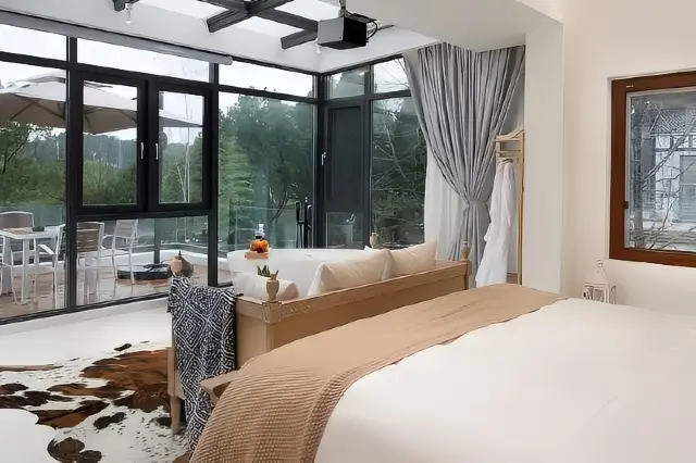 LiYang Luxury Villa: A holiday destination by Tianmu Lake