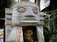貴州夜郎谷景區:充滿神秘感的石雕藝術景區
