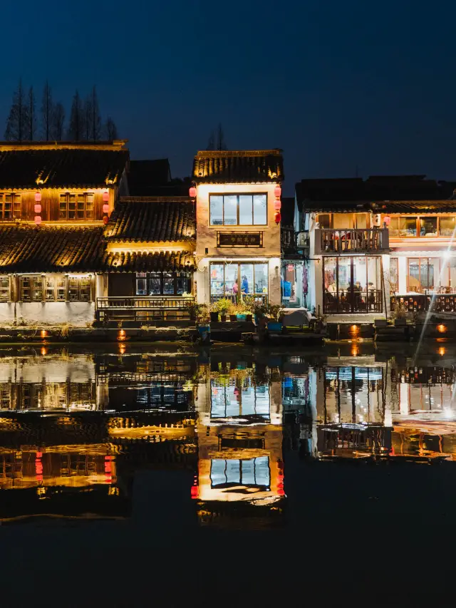 It's not the Spirited Away in the dream, but the ancient town around Shanghai