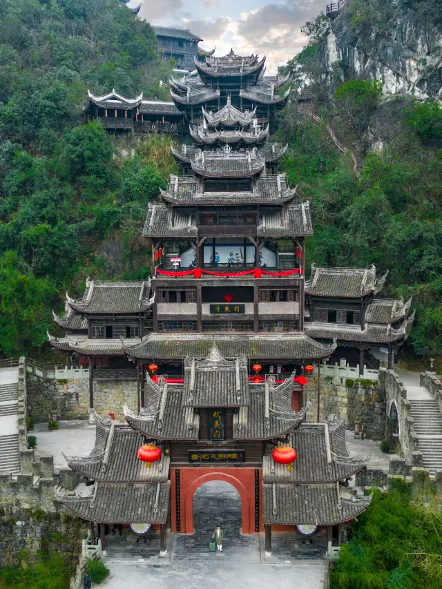 I thought I had entered the Chongqing version of the nine-story demon tower in the world of The Legend of Sword and Fairy