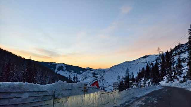 可可托海除了滑雪，還有雪騎