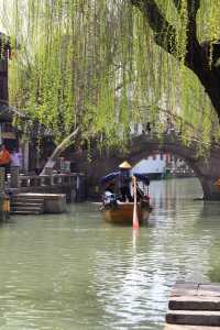 江南水鄉，水墨周莊