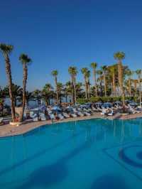 🌴 Limassol's Luxe Escape: GrandResort Insights 🏖️