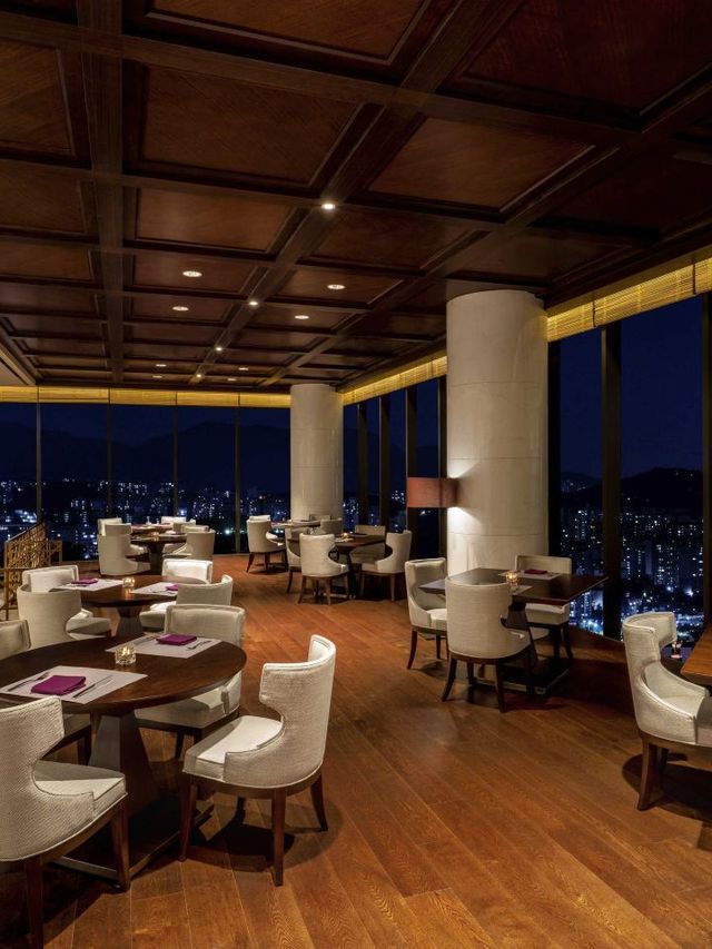 🌟 Seoul Sojourn: Grand Mercure's Deluxe Stay 🌟
