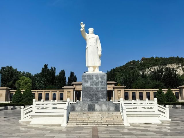 到唐山博物館，細賞冀東三支花之魅力。