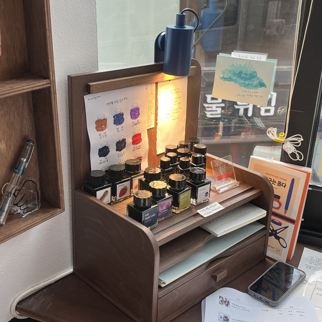 을지로 혼자 조용히 즐길 수 있는 이색 카페 라이팅룸✏️