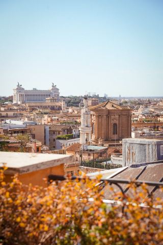 Hotel di Roma ini terletak tepat di Tangga Spanyol.