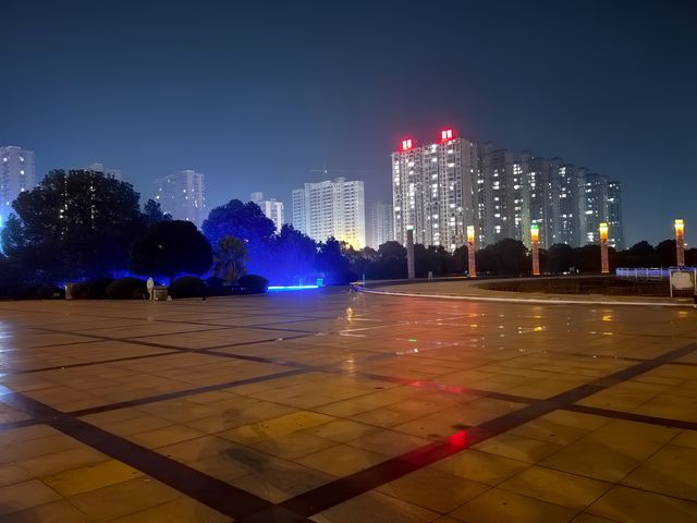 祁陽陶鑄廣場，永州人的客廳。