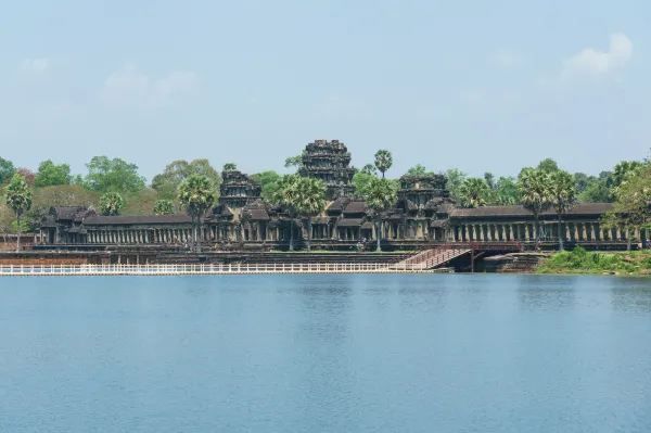 Angkor Wat and Phnom Penh: Unforgettable Khmer Memories
