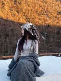 四姑娘山 躺在床上 直面雪山 日照金山