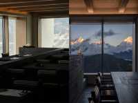 2024年入住最美的酒店「梅里雪山」