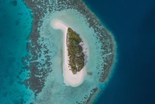 Ostrov Hotel | The Best Romantic Stay in the Maldives Address: Vasha Magu, Ukulhas, Maldives