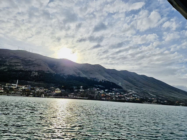 打卡黑山斯庫台湖