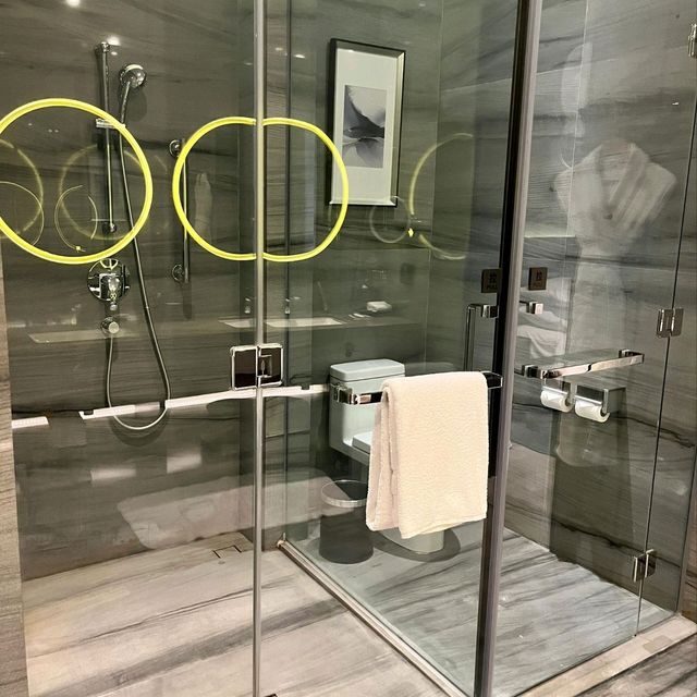 中山利和威斯汀——仿佛置身燈飾博物館