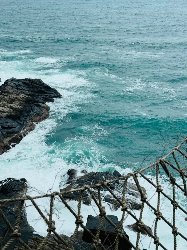 Fenjiezhou Island, Hainan, Haikou | The Island of the Soul
