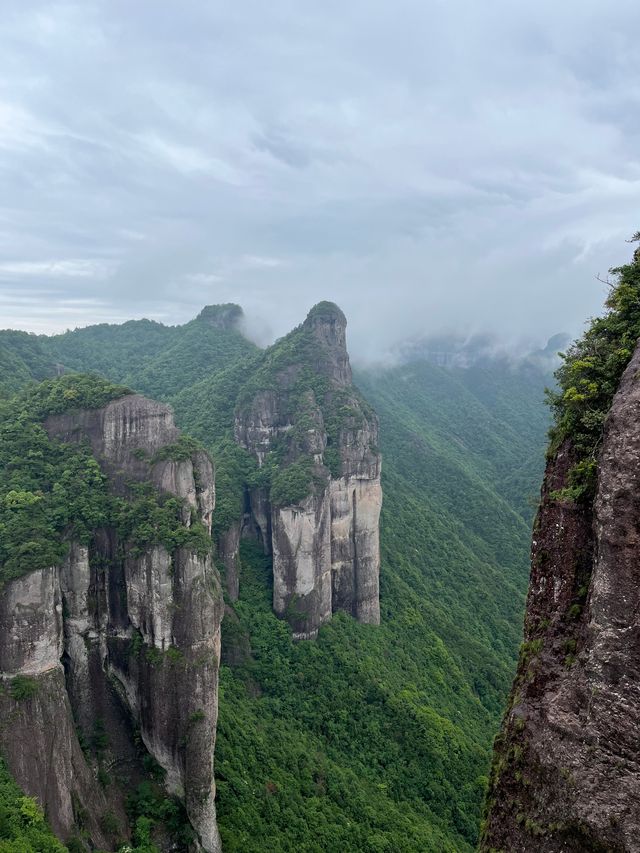 《在神仙居嘅雲端，同火山岩對話：一場地質迷嘅奇幻漂流》【
